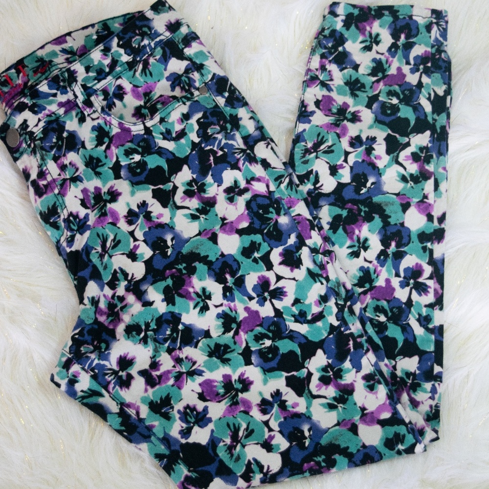 ELLE Floral Slim Straight-Leg Twill Pants